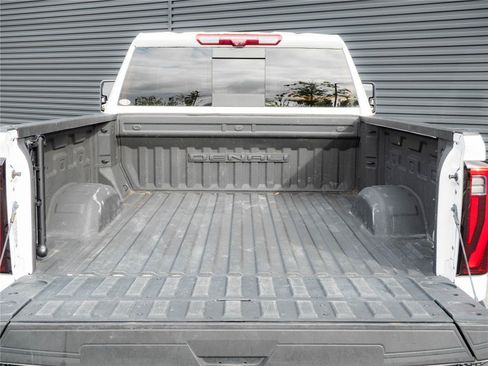 Used 2024 GMC Sierra 2500 Denali Ultimate w/ Snow Plow Prep/Camper Package AWD/4WD image 30