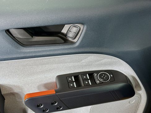 Used 2022 Ford Maverick XLT FWD image 15