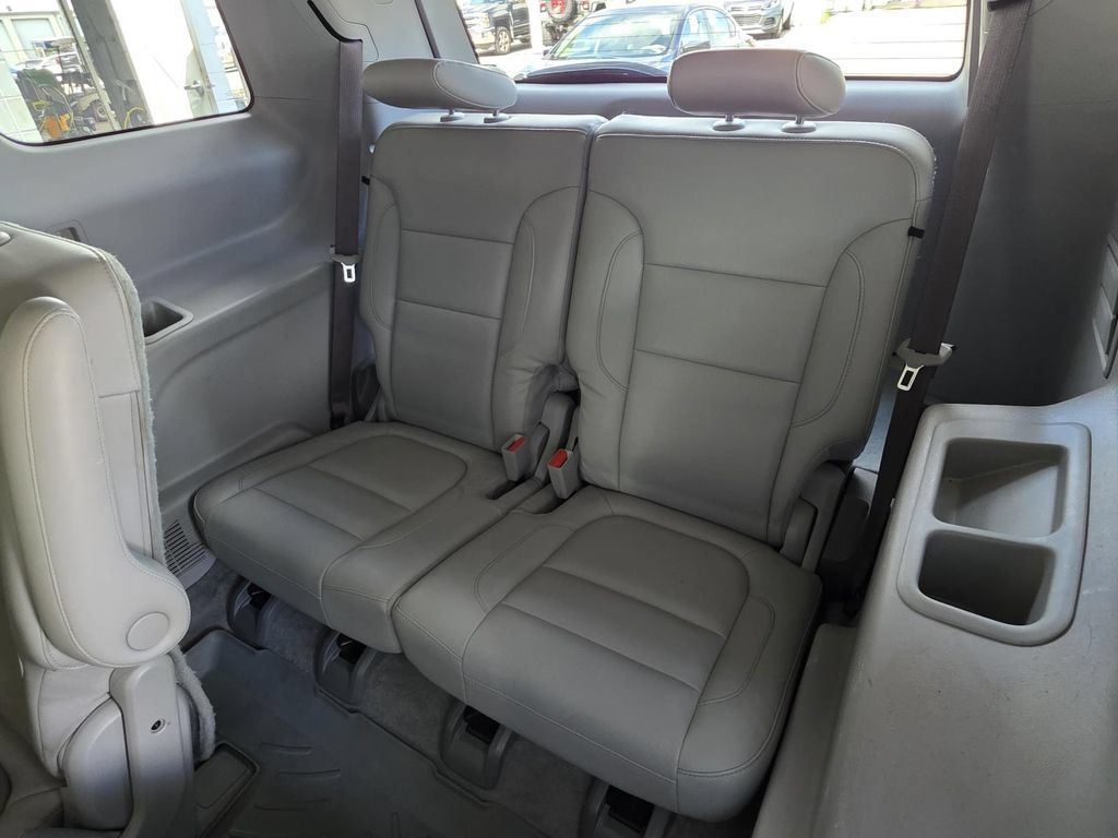 Used 2019 GMC Acadia SLT FWD image 14