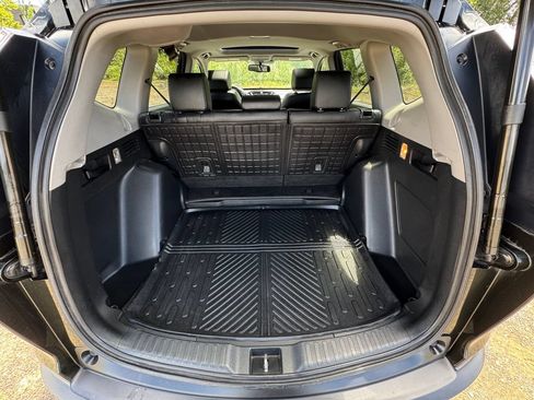 Used 2017 Honda CR-V Touring image 10