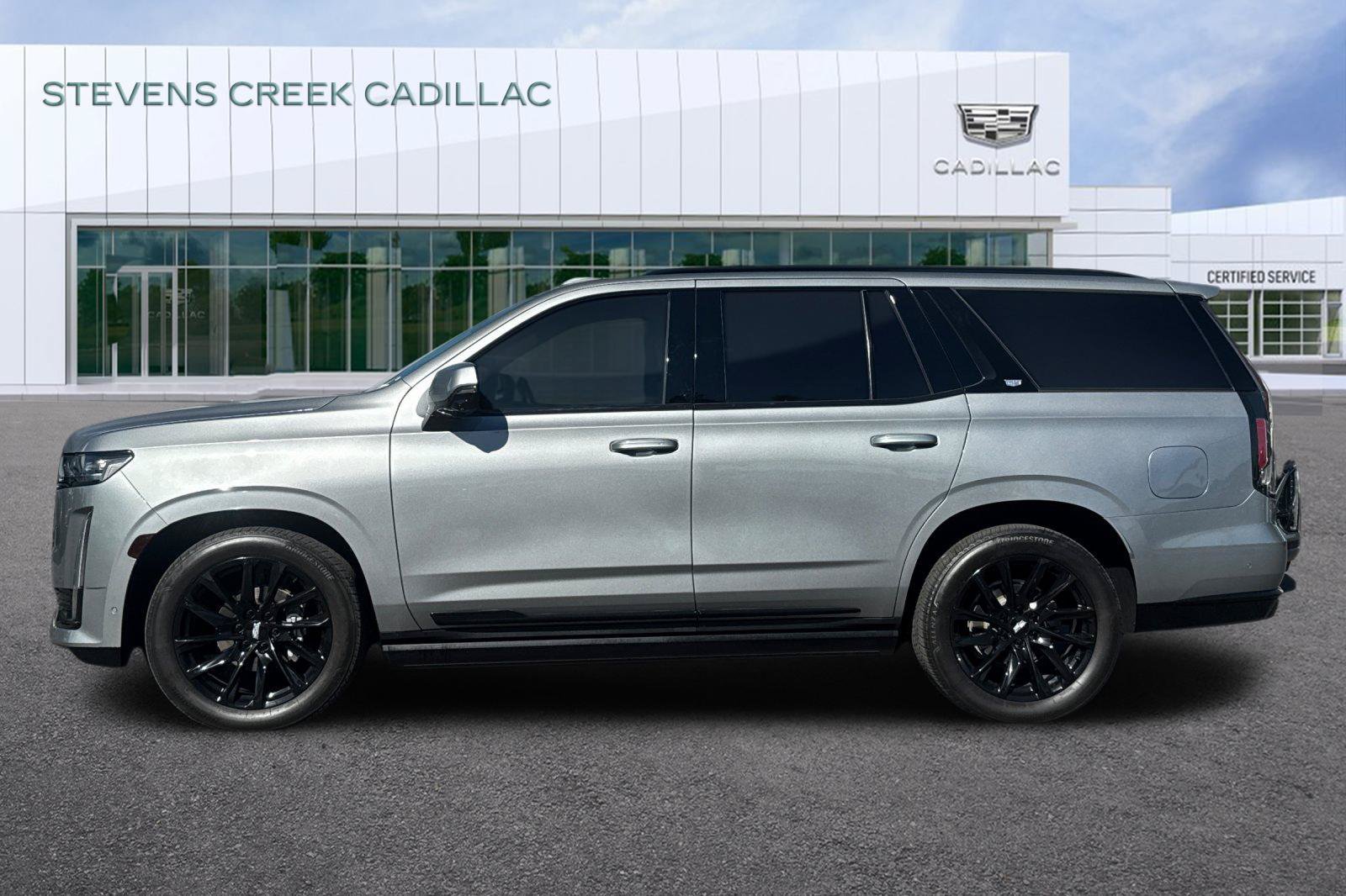 Certified 2023 Cadillac Escalade Sport Platinum w/ LPO, ONYX Package AWD/4WD image 6