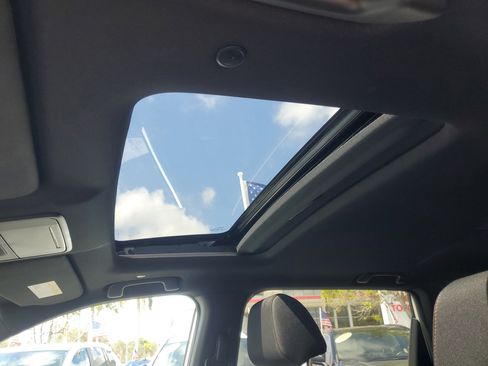 Used 2025 Honda CR-V Sport image 18