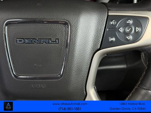 Used 2015 GMC Sierra 1500 Denali AWD/4WD image 32
