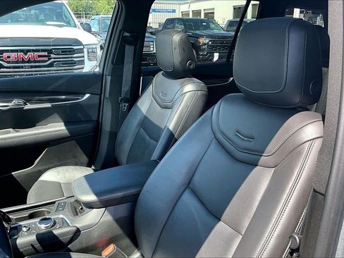 Certified 2024 Cadillac XT6 Sport w/ Technology Package AWD/4WD image 23