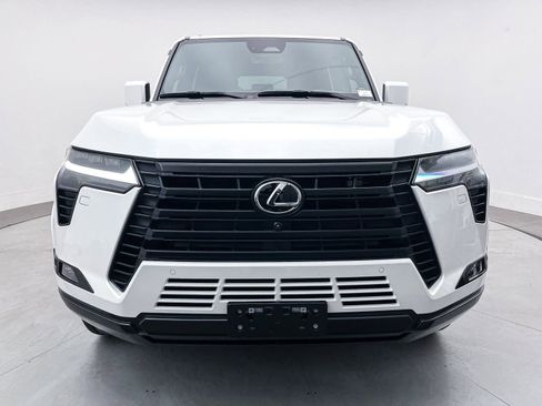 Used 2024 Lexus GX 550 w/ Accessory Package (Z1) image 12