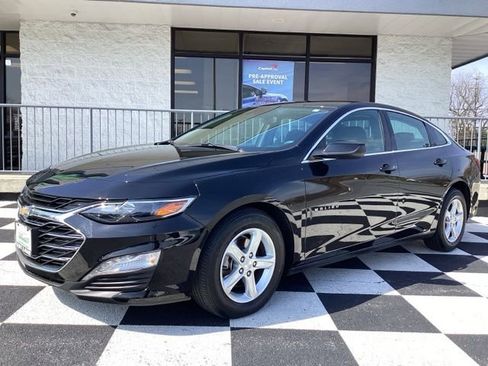 Used 2024 Chevrolet Malibu LT FWD image 2