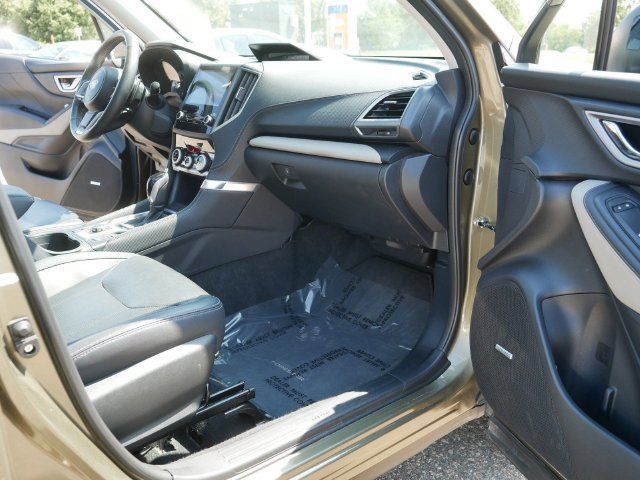 Used 2024 Subaru Forester Limited AWD/4WD image 19