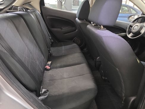 Used 2014 MAZDA MAZDA2 Sport image 39