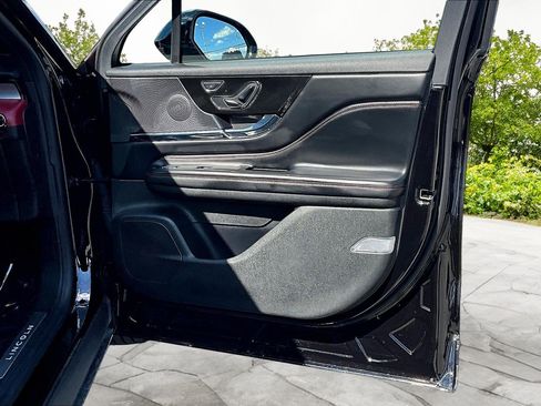 Used 2024 Lincoln Corsair Grand Touring image 24