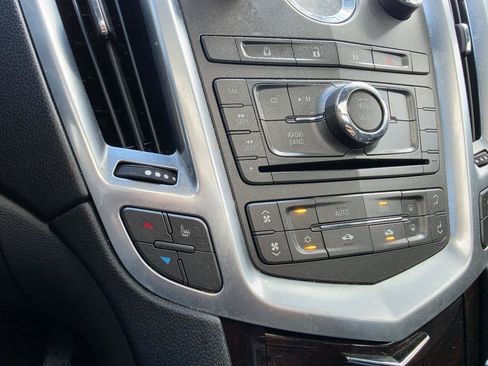 Used 2010 Cadillac SRX Luxury FWD image 18