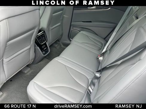 Used 2023 Lincoln Nautilus Reserve AWD/4WD image 14