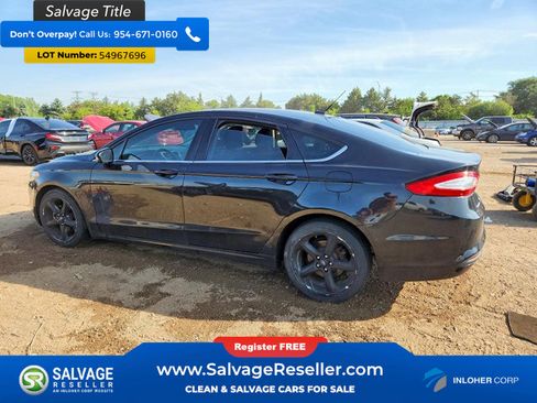 Used 2015 Ford Fusion SE FWD image 3