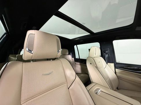 Certified 2021 Cadillac Escalade ESV Premium Luxury w/ LPO, Radiant Package image 32