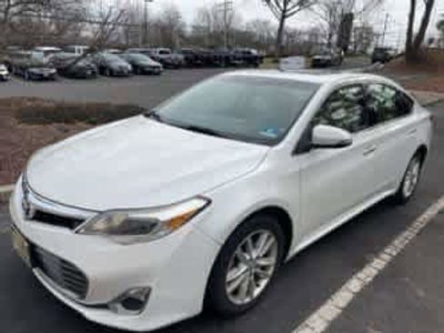 Used 2014 Toyota Avalon XLE Premium image 9