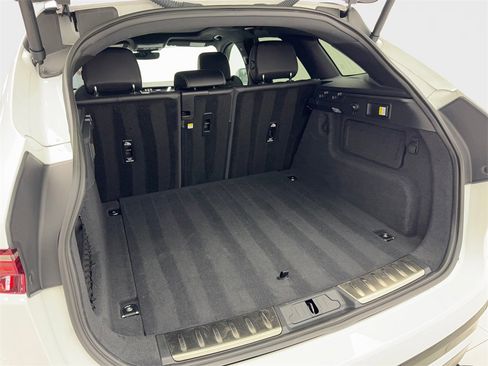 Used 2024 Jaguar F-PACE R-Dynamic S image 76