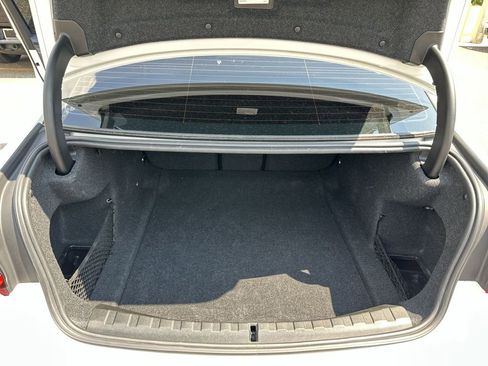 Used 2019 BMW 330i Sedan w/ Convenience Package image 32