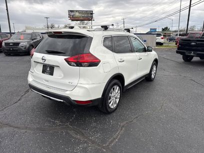 Used 2017 Nissan Rogue SV