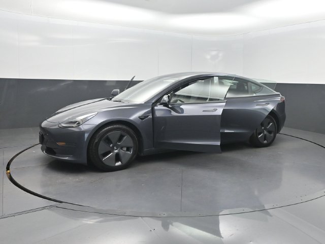 Used 2023 Tesla Model 3 Standard Range RWD image 25
