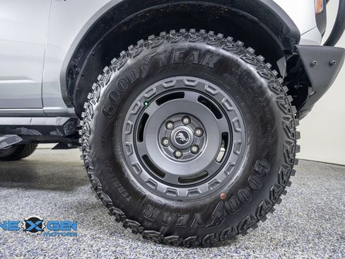Used 2024 Ford Bronco Outer Banks AWD/4WD image 47