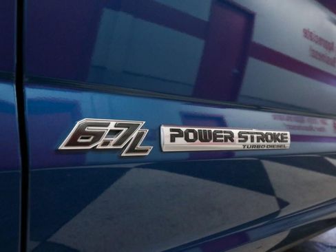 Used 2022 Ford F250 Platinum w/ FX4 Off-Road Package image 40