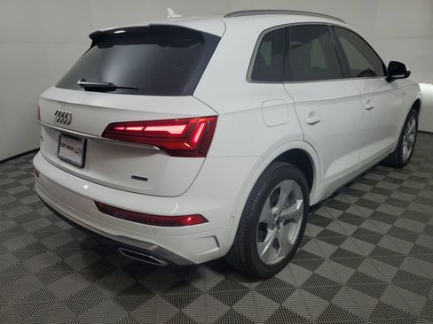 Used 2024 Audi Q5 2.0T Prestige w/ Prestige Package image 6