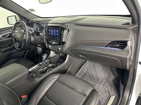 Used 2023 Chevrolet Traverse LT w/ LPO, Floor Liner Package AWD/4WD image 14