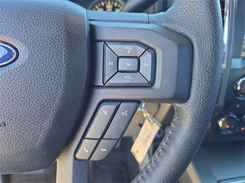 Used 2015 Ford F150 XLT w/ Equipment Group 302A Luxury image 23