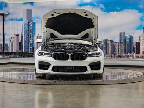 Certified 2023 BMW M5 w/ Executive Package image 4