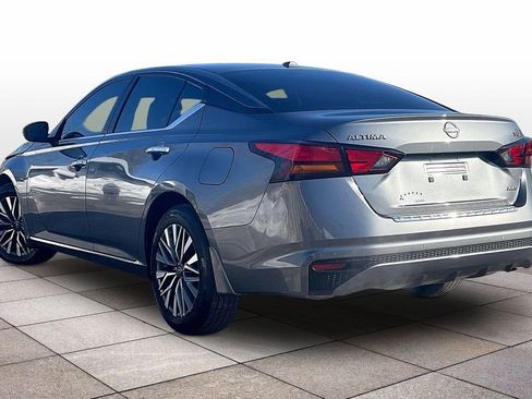 Used 2023 Nissan Altima 2.5 SV image 11