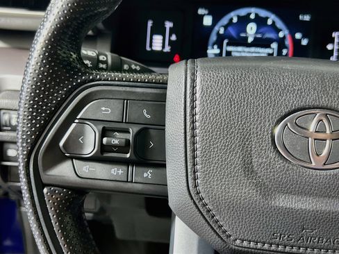 Used 2025 Toyota Tacoma SR5 RWD image 17