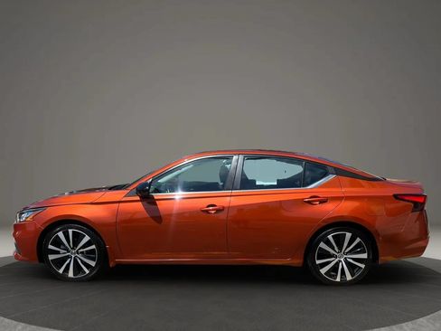 Used 2021 Nissan Altima 2.0 SR FWD image 8
