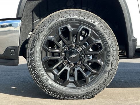 New 2026 Chevrolet Silverado 2500 LT image 25