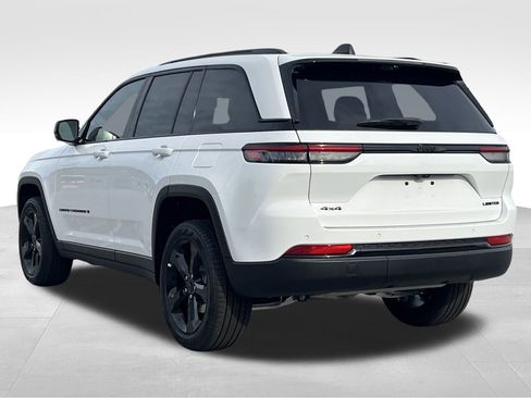 New 2025 Jeep Grand Cherokee Limited w/ Luxury Tech Group II image 30