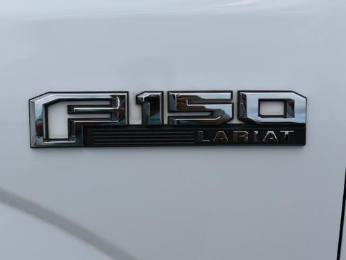 Used 2018 Ford F150 Lariat w/ Equipment Group 502A Luxury AWD/4WD image 45