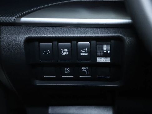 Used 2023 Subaru Forester Premium AWD/4WD image 25