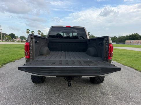 Used 2015 Ford F150 Lariat w/ Equipment Group 502A Luxury AWD/4WD image 7