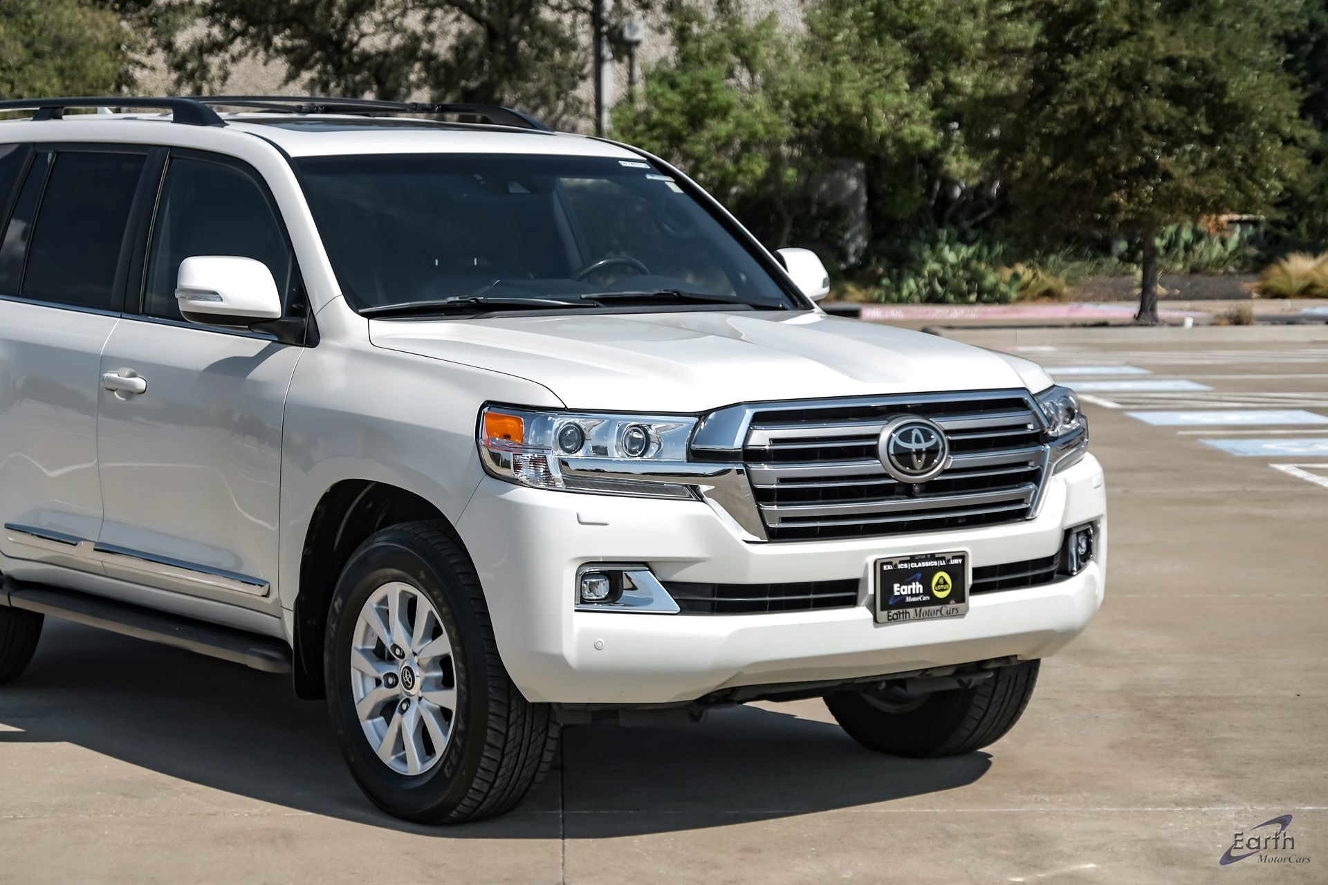 Used 2020 Toyota Land Cruiser AWD/4WD image 25