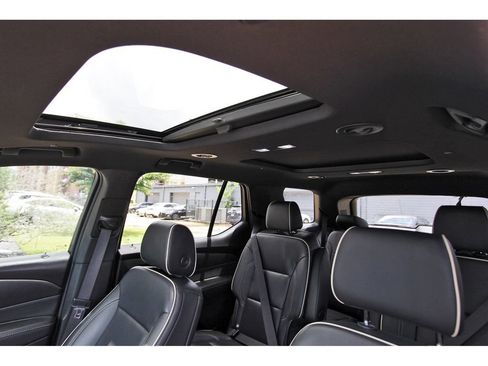 Used 2023 Chevrolet Traverse Premier w/ Redline Edition AWD/4WD image 27