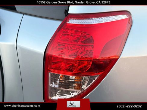 Used 2008 Toyota RAV4 Limited image 15