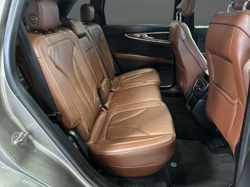 Used 2016 Lincoln MKX Reserve w/ Climate Package image 29