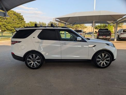 Used 2017 Land Rover Discovery HSE Luxury image 4
