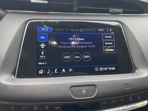 Used 2020 Cadillac XT4 Sport image 23