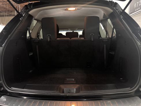 Used 2020 Nissan Pathfinder S image 9