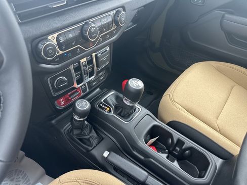 New 2025 Jeep Wrangler Willys 4xe image 66