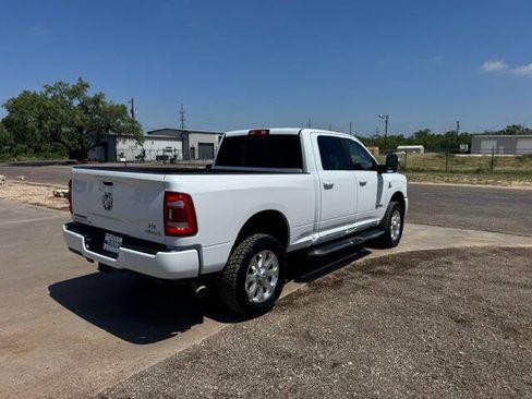 Used 2023 RAM 2500 Laramie AWD/4WD image 9