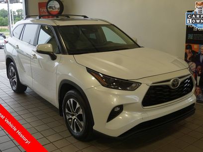 Used 2023 Toyota Highlander XLE