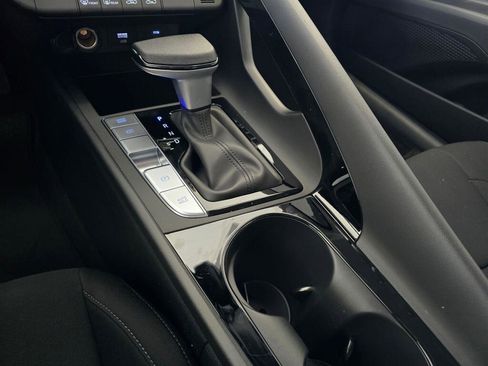 New 2026 Hyundai Elantra Hybrid FWD image 31