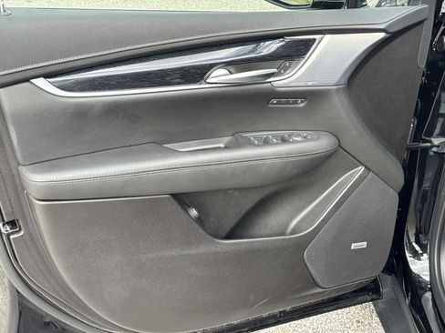 Certified 2025 Cadillac XT5 Premium Luxury image 19