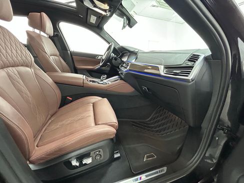 Used 2022 BMW X6 xDrive40i w/ Executive Package image 42