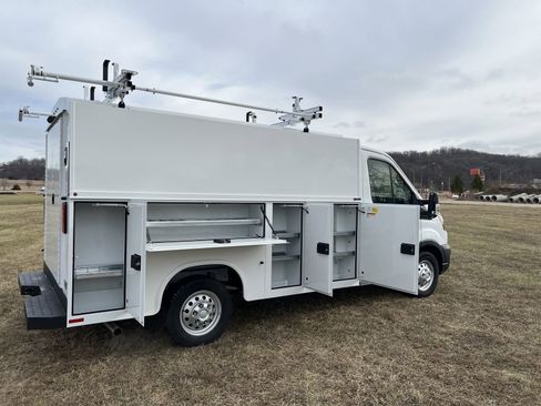 Used 2024 Ford Transit 350 AWD w/ Interior Upgrade Package image 10